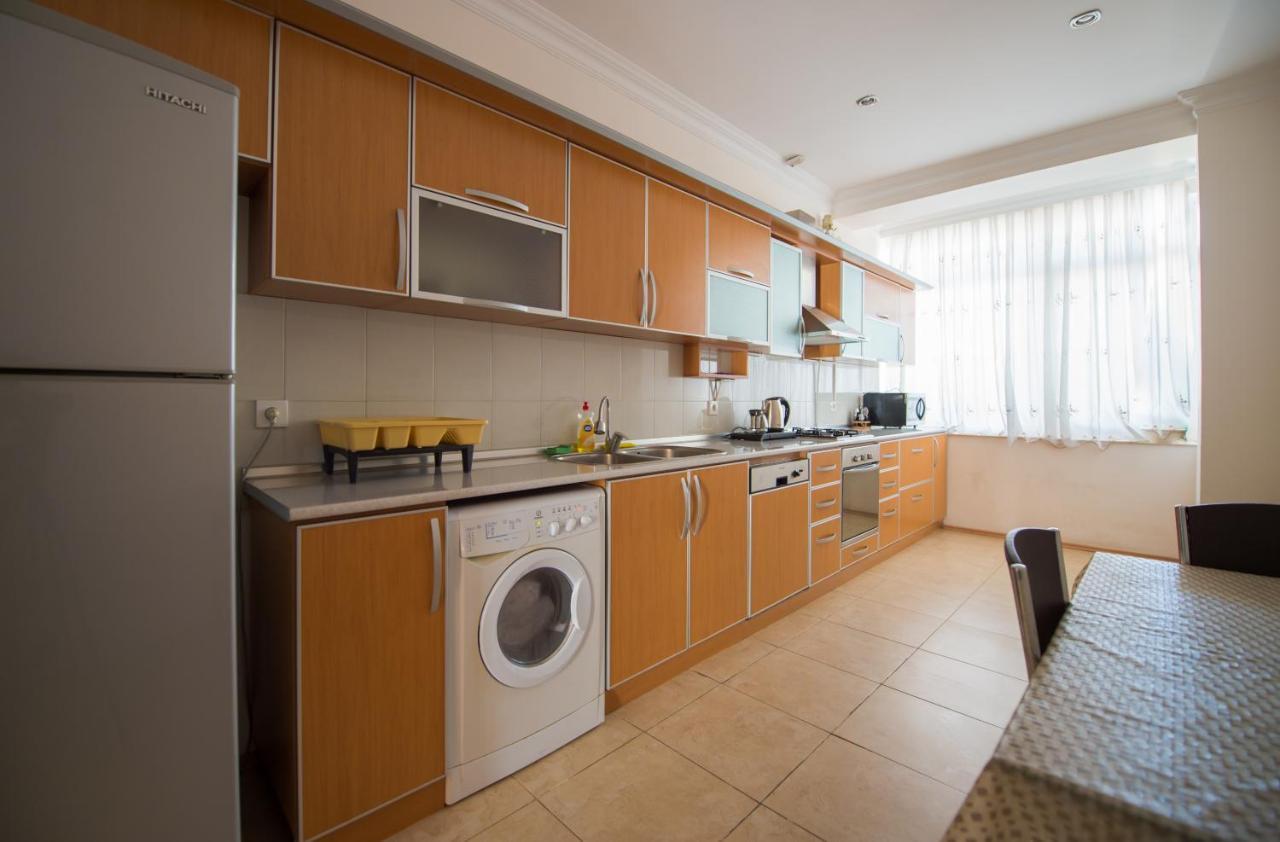 Central Apart Baku Luaran gambar