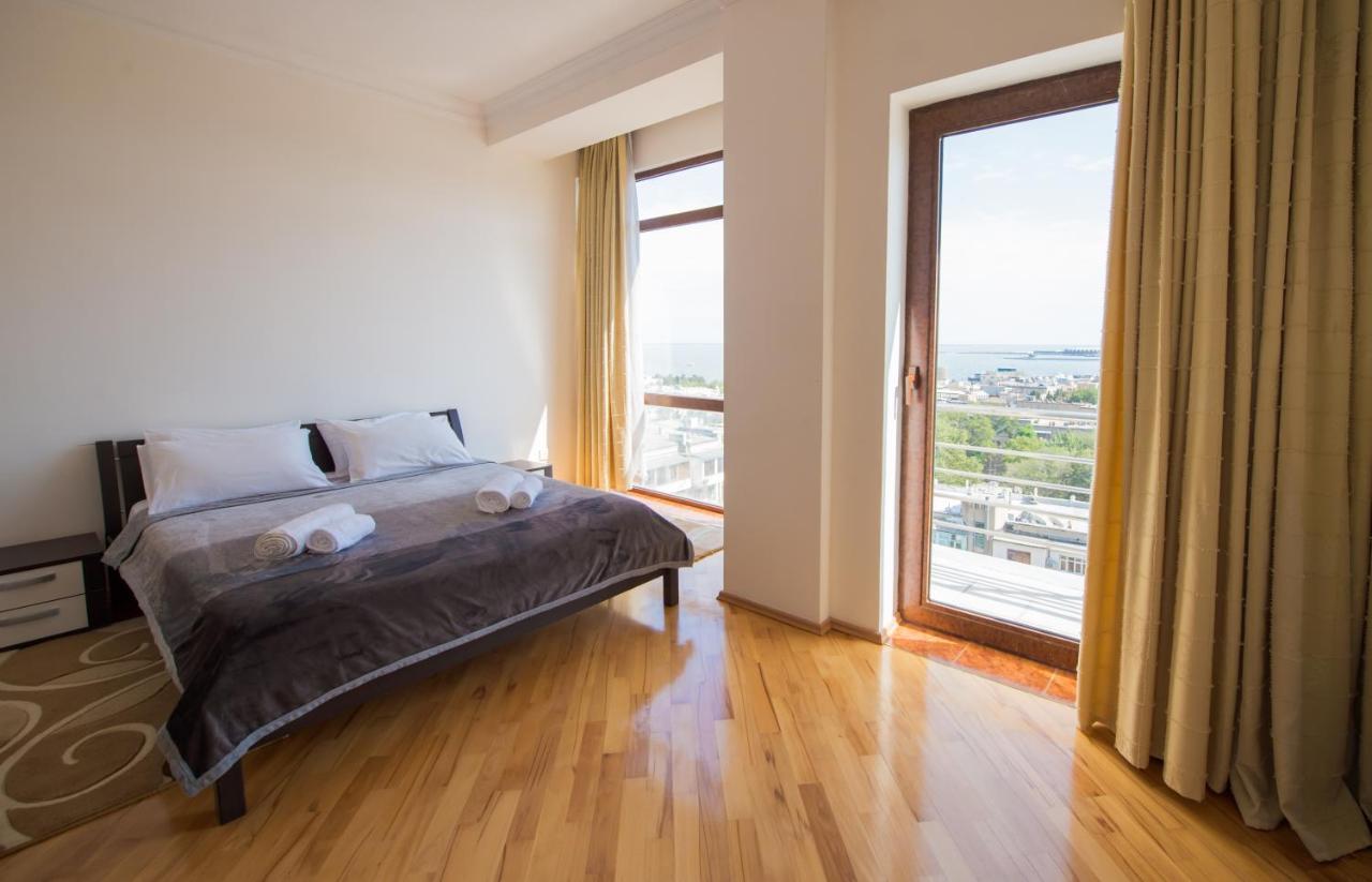 Central Apart Baku Luaran gambar