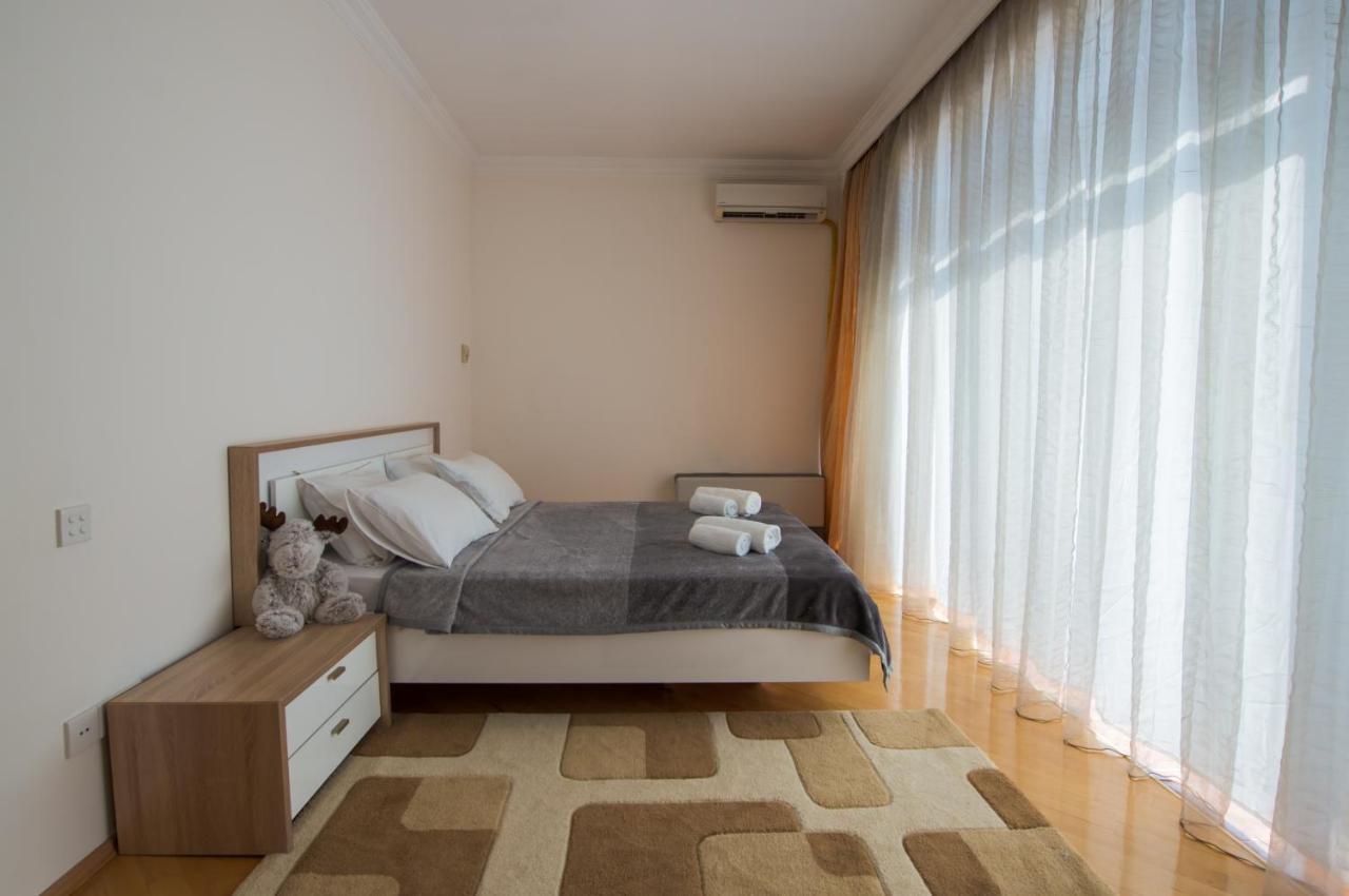Central Apart Baku Luaran gambar