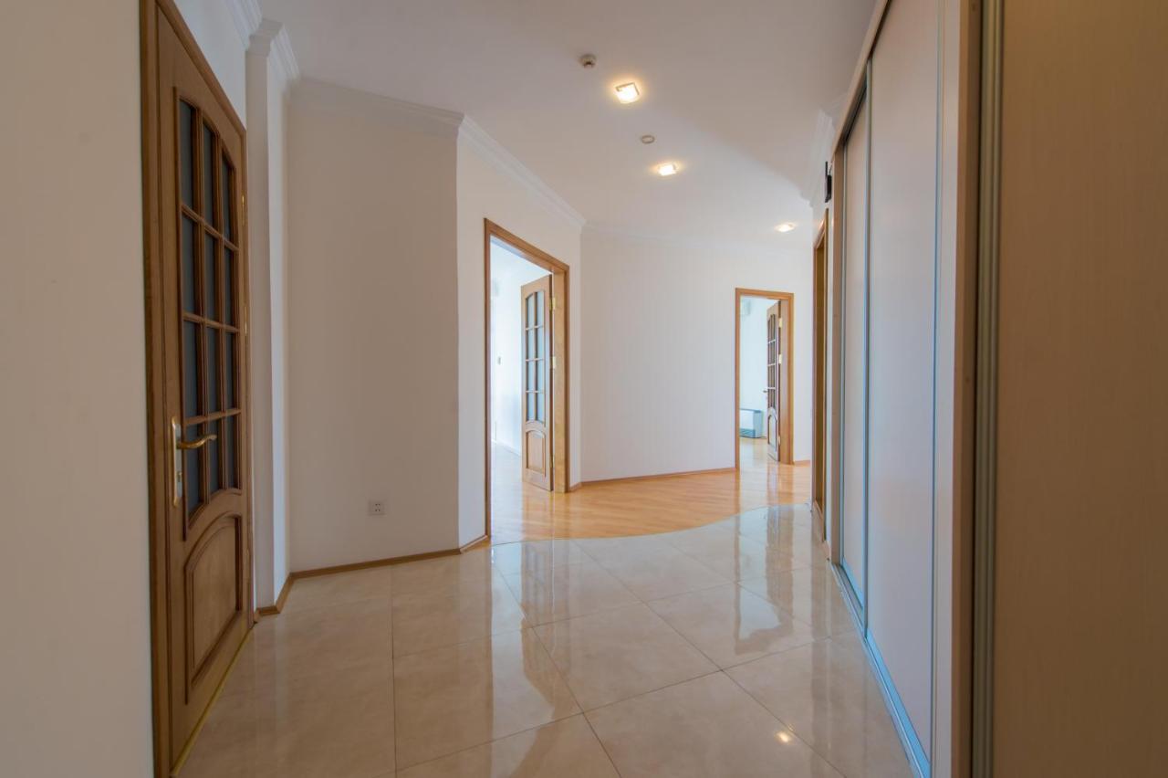 Central Apart Baku Luaran gambar
